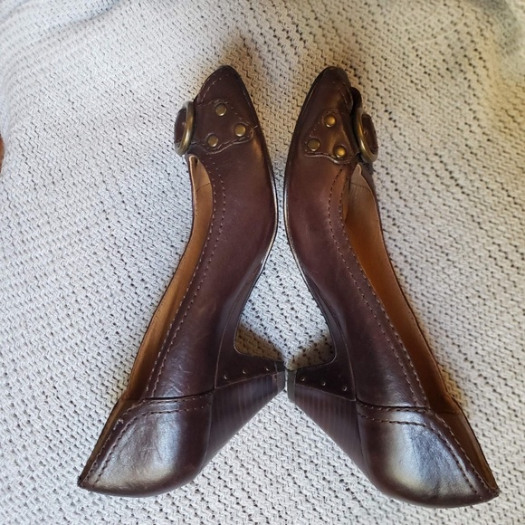 Frye Peep Toe Brown Heel - Picture 2 of 4